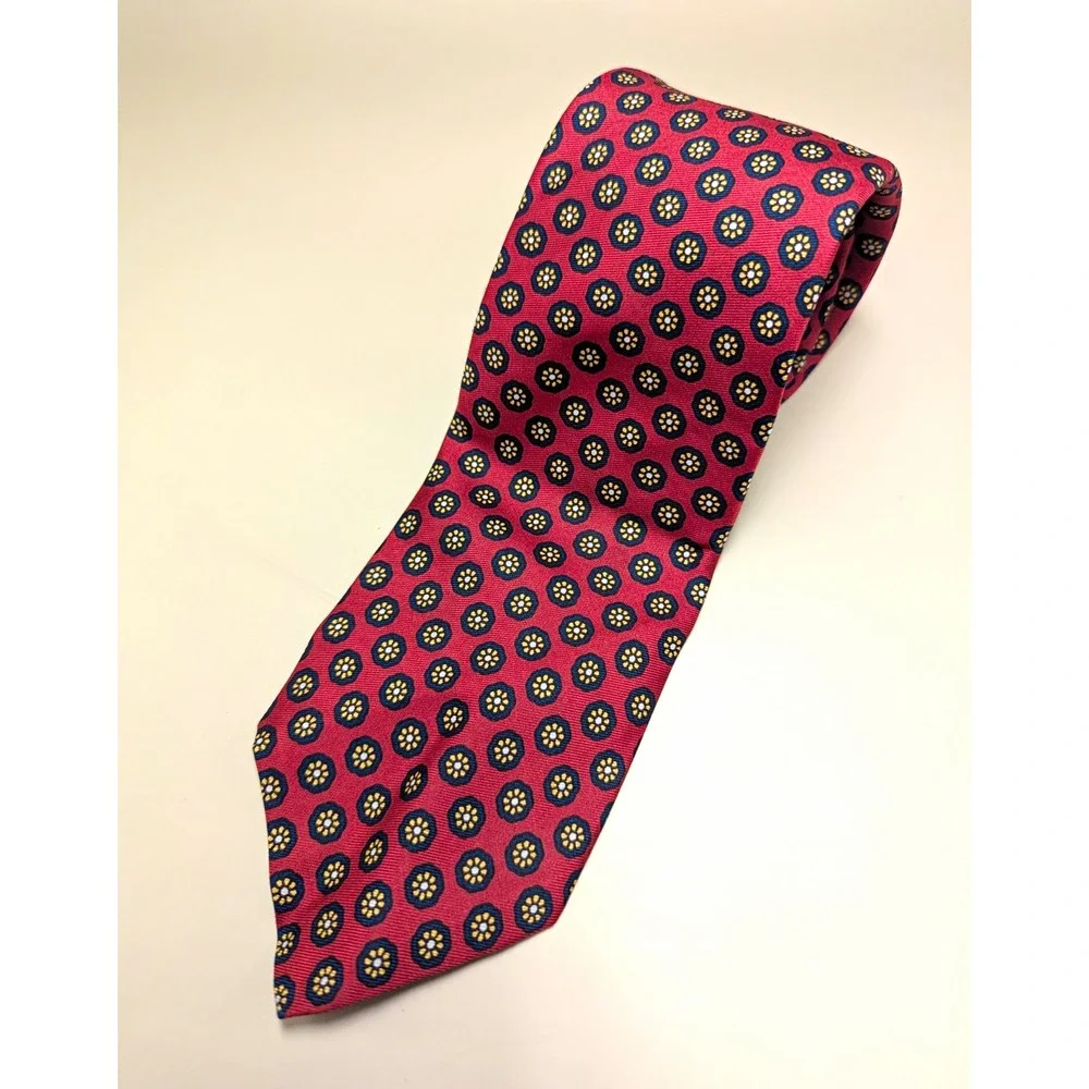Brooks Brothers Makers Silk Tie Burgundy Navy Medallion Made USA Necktie